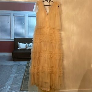 Gold Tulle Dress Tiered V Neck M/L (10)